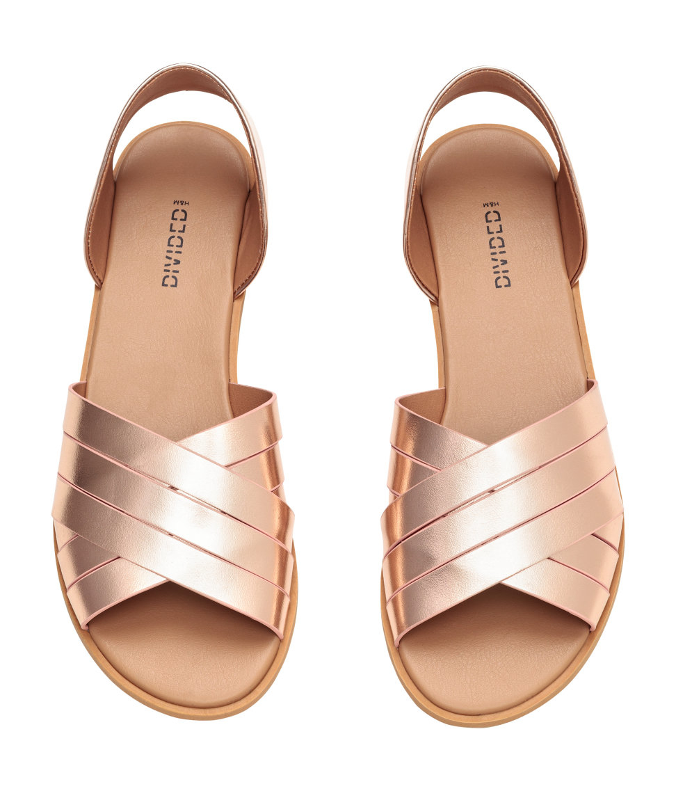 Navigation menu Special Promos With Email Sign-Up. TOMS coupon codes and sales, just follow this link to the website to browse their current offerings. And while you're there, sign up for emails to get alerts about discounts and more, right in your inbox.